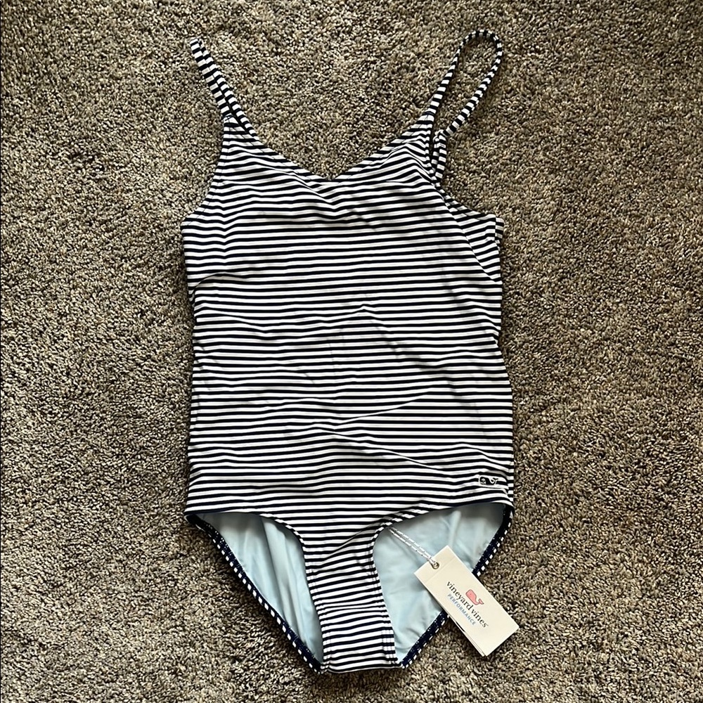 Vineyard Vines feeder one piece- Deep Bay Stripe.